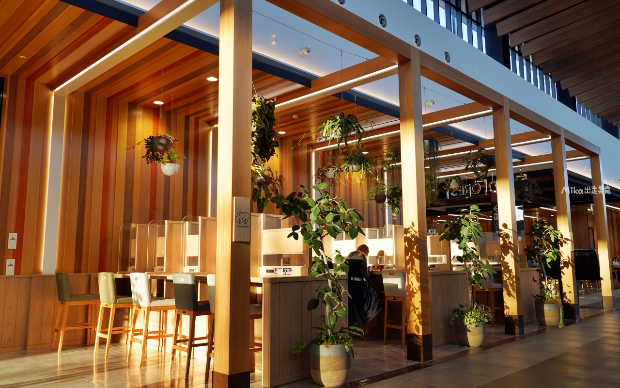 【日本】 THE OUTLETS 北九州& AEON永旺夢樂城八幡東｜九州最大規模的購物天堂，近300多家商店，超級親子友善，還有折扣優惠攻略喔。