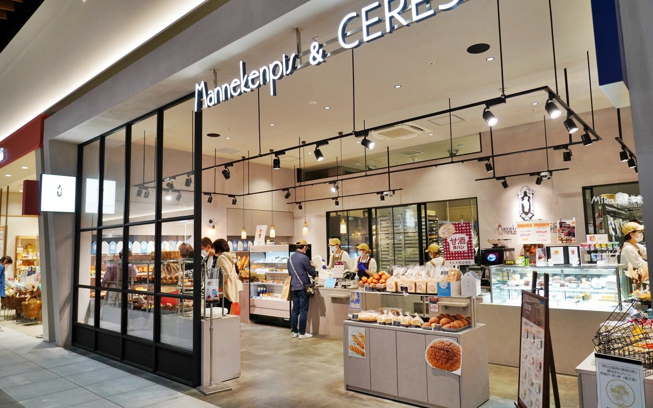 【日本】 THE OUTLETS 北九州& AEON永旺夢樂城八幡東｜九州最大規模的購物天堂，近300多家商店，超級親子友善，還有折扣優惠攻略喔。