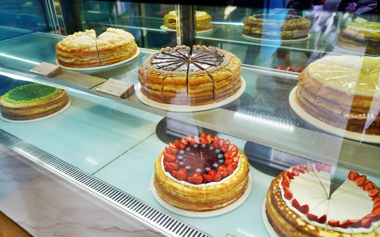 【台中】北區 香緹果子咖啡館｜台中第一名 千層蛋糕！人氣排隊名店，多達25層，奶油香甜不膩口。