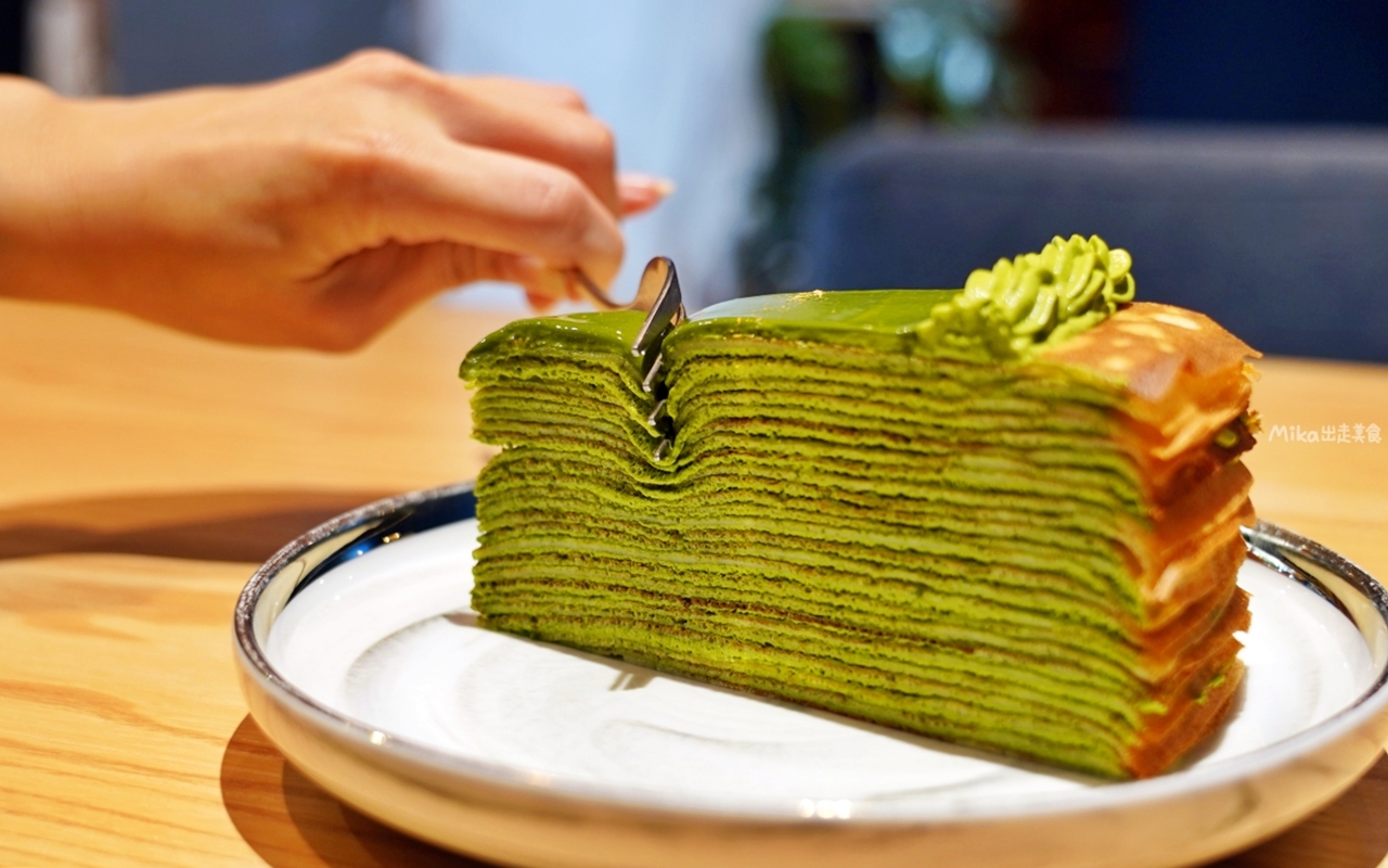 【台中】北區 香緹果子咖啡館｜台中第一名 千層蛋糕！人氣排隊名店，多達25層，奶油香甜不膩口。