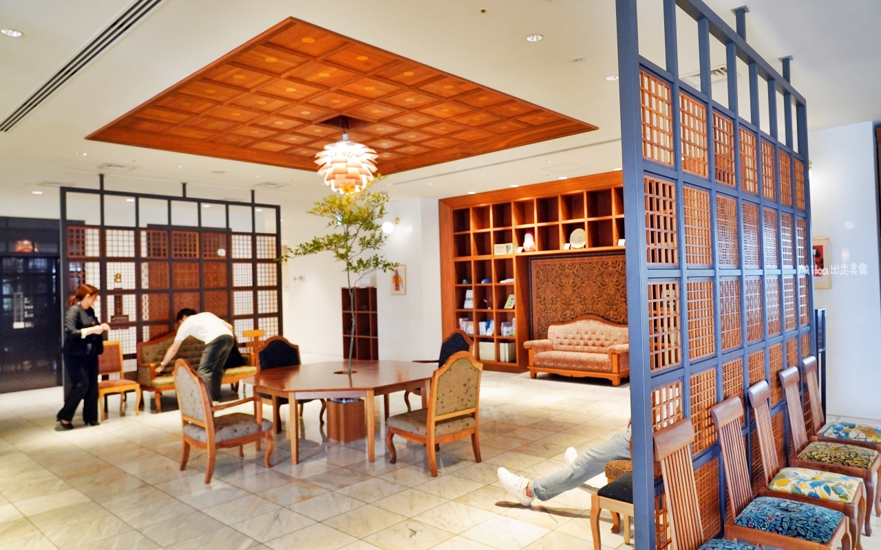 【日本】大分JR九州Blossom飯店|真的就住在JR 大分站旁,擁有可眺望整個大分街景的頂樓露天溫泉,而且還是由七星列車水戸岡大師設計裝潢而成,低調奢華,周邊生活圈便利。 【日本】大分JR九州Blossom飯店|真的就住在JR 大分站旁,擁有可眺望整個大分街景的頂樓露天溫泉,而且還是由七星列車水戸岡大師設計裝潢而成,低調奢華,周邊生活圈便利。