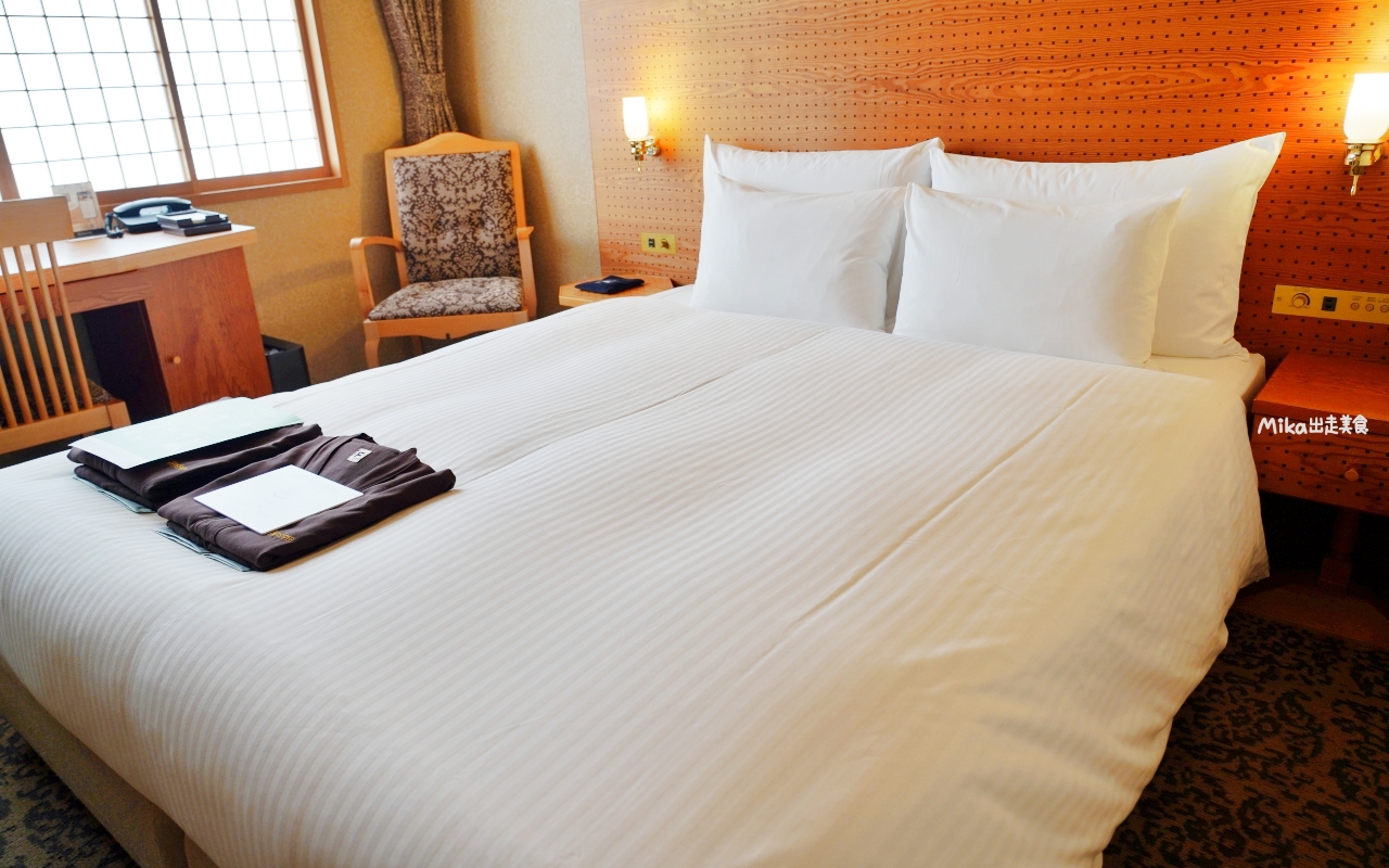 【日本】大分JR九州Blossom飯店|真的就住在JR 大分站旁,擁有可眺望整個大分街景的頂樓露天溫泉,而且還是由七星列車水戸岡大師設計裝潢而成,低調奢華,周邊生活圈便利。 【日本】大分JR九州Blossom飯店|真的就住在JR 大分站旁,擁有可眺望整個大分街景的頂樓露天溫泉,而且還是由七星列車水戸岡大師設計裝潢而成,低調奢華,周邊生活圈便利。