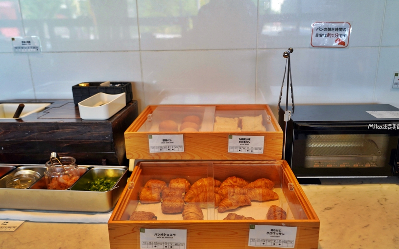 【日本】大分JR九州Blossom飯店|真的就住在JR 大分站旁,擁有可眺望整個大分街景的頂樓露天溫泉,而且還是由七星列車水戸岡大師設計裝潢而成,低調奢華,周邊生活圈便利。 【日本】大分JR九州Blossom飯店|真的就住在JR 大分站旁,擁有可眺望整個大分街景的頂樓露天溫泉,而且還是由七星列車水戸岡大師設計裝潢而成,低調奢華,周邊生活圈便利。