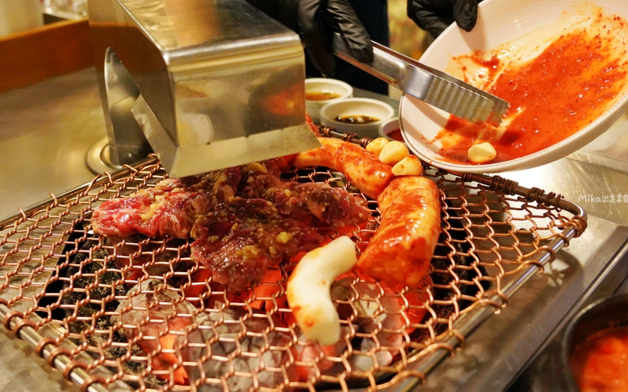 【韓國】 首爾 世光烤腸 江南店｜復古裝潢 炭火慢烤 ，油滋滋香噴噴烤腸控最愛，蒜蓉牛肋條超推。
