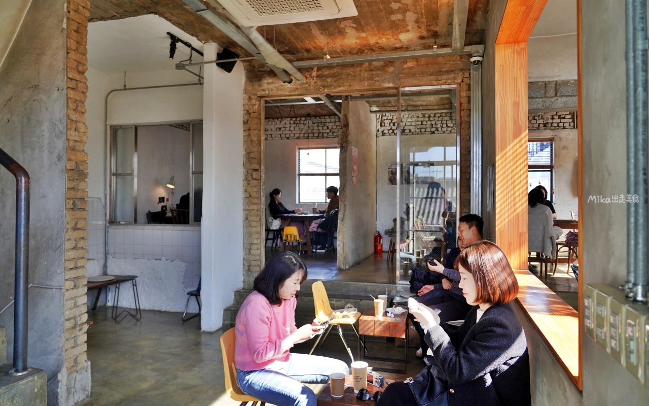 【韓國】 水原市  Jung Jiyoung Coffee Roasters 長安門店｜水原在地咖啡品牌，水原華城旁 廢墟風咖啡廳。