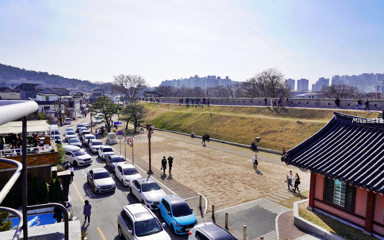 【韓國】 水原市  Jung Jiyoung Coffee Roasters 長安門店｜水原在地咖啡品牌，水原華城旁 廢墟風咖啡廳。