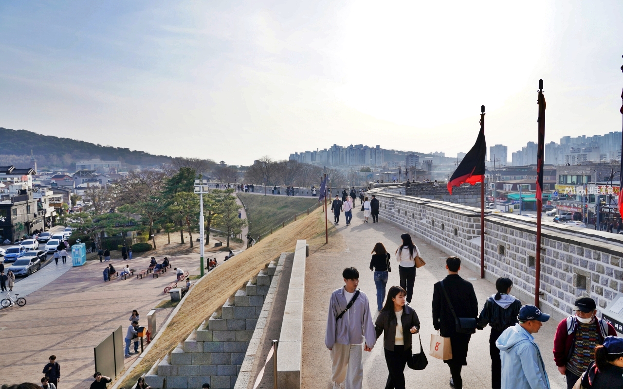 【韓國】 水原景點美食推薦｜歷史古蹟水原華城、星空圖書館，韓國水原周邊美食景點一日遊行程推薦。
