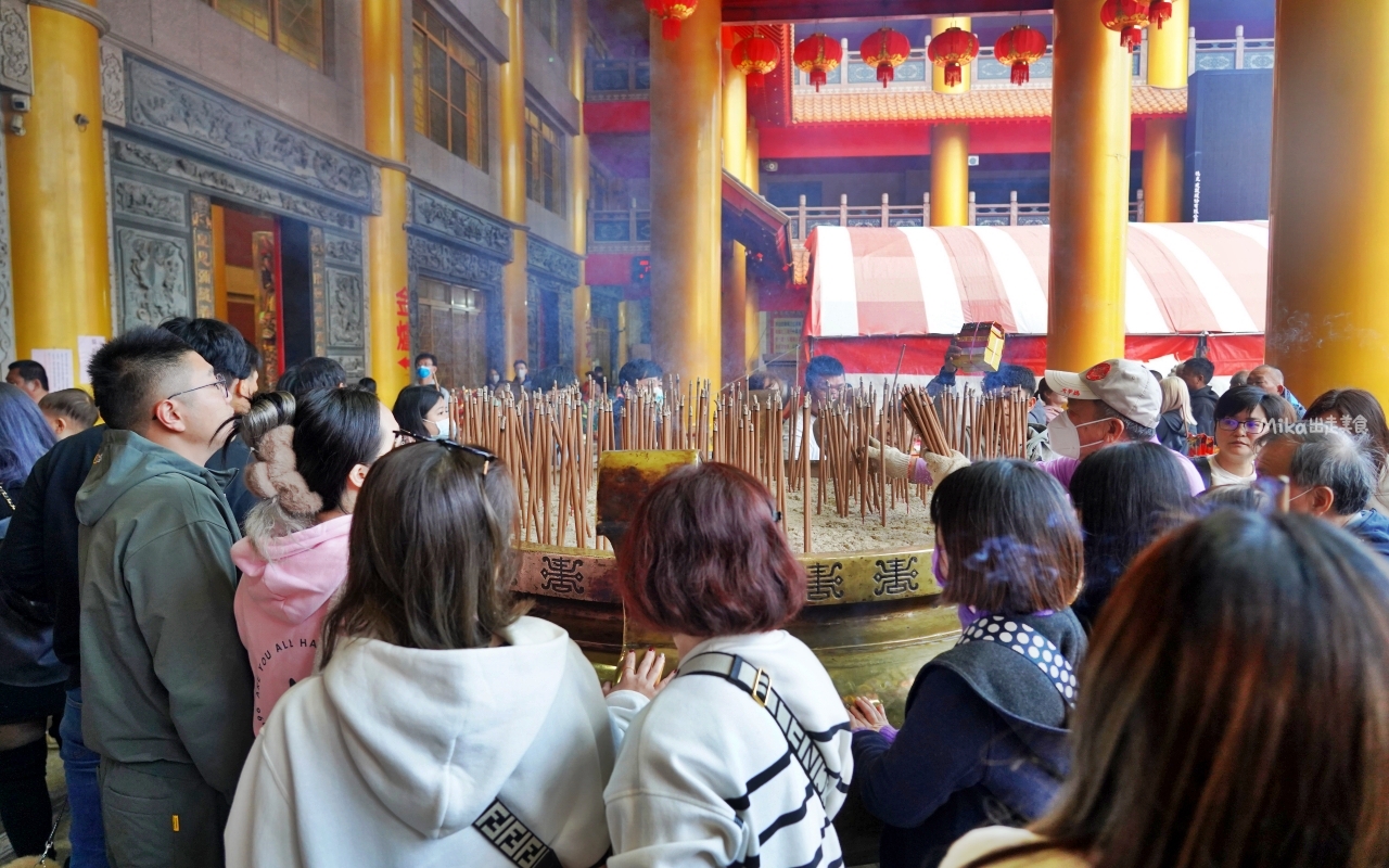 【台中】 龍井 三陽玉府天宮 (龍井天公廟)｜全台最大的天公廟！拜天公超霸氣， 用超巨大 比人還高的龍香及香爐，有夠狂。