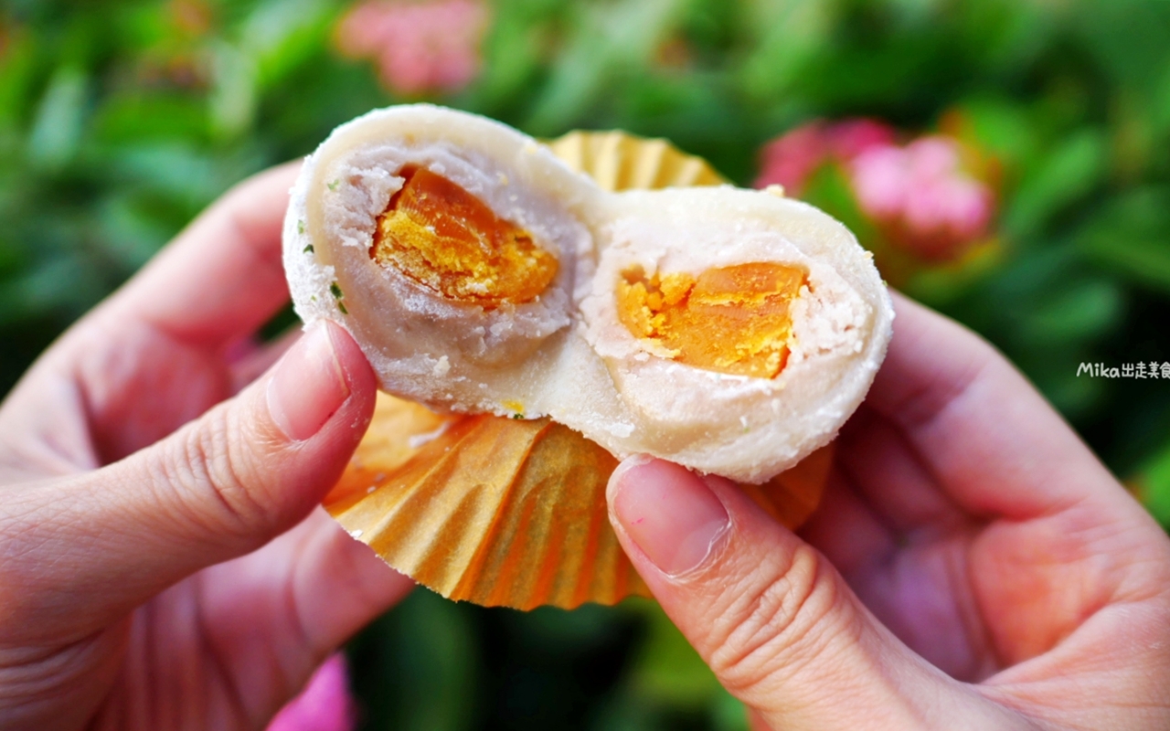 【台中】 中區 久味大姐手工麻糬@台中綠川店｜來自草屯的純米麻糬，既兼具傳統手工又有精美時尚包裝，長圓造型、鹹甜口味都有，台中最佳伴手禮推薦。