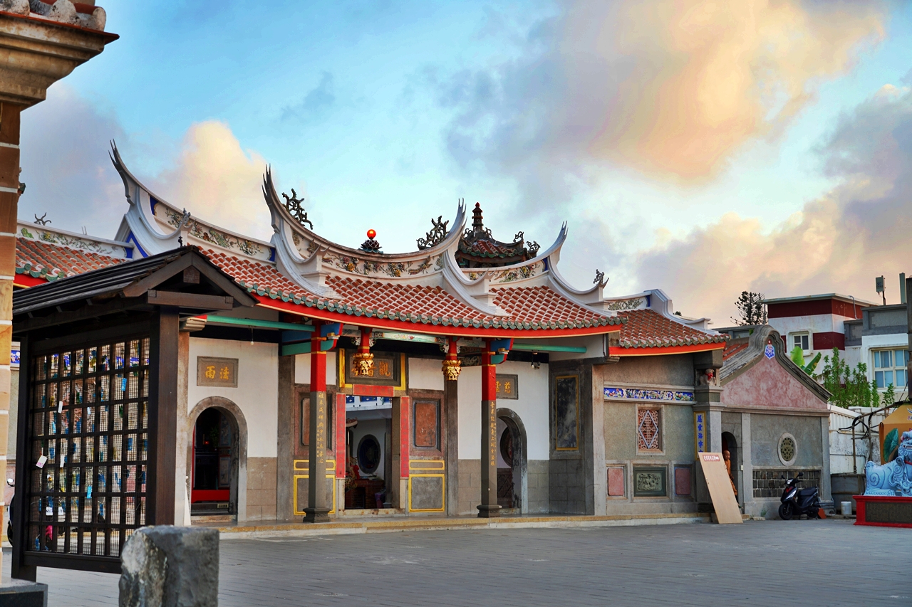 【澎湖】 台灣好行 澎湖空港快線｜澎湖一日旅遊 交通攻略，持澎湖空港快線一日券，市區內不限次數搭到飽只要100元！