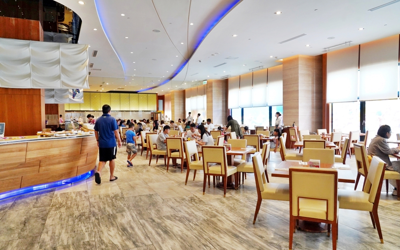 【澎湖】 福朋喜來登酒店｜澎湖住宿首選，豪華自助早餐跟無敵海景房還有大陽台，海天一色的無邊際泳池超級美！