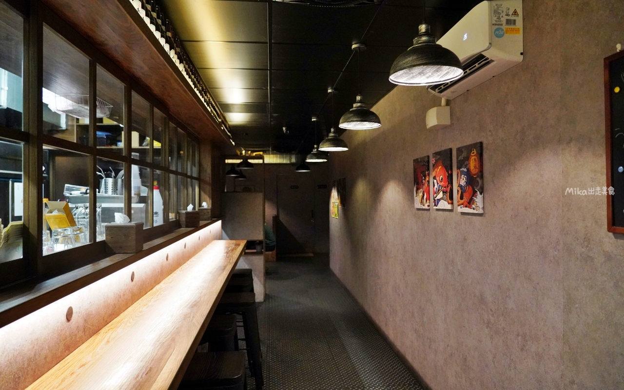 【桃園】 夜葉食堂 中壢店｜超平價居酒屋，CP值超高，提供平價串燒、超值丼飯還有特調酒水，還不收服務費喔。