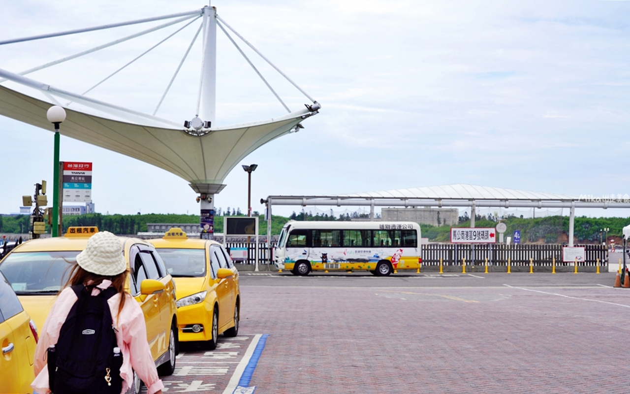 【澎湖】 台灣好行 澎湖空港快線｜澎湖一日旅遊 交通攻略，持澎湖空港快線一日券，市區內不限次數搭到飽只要100元！
