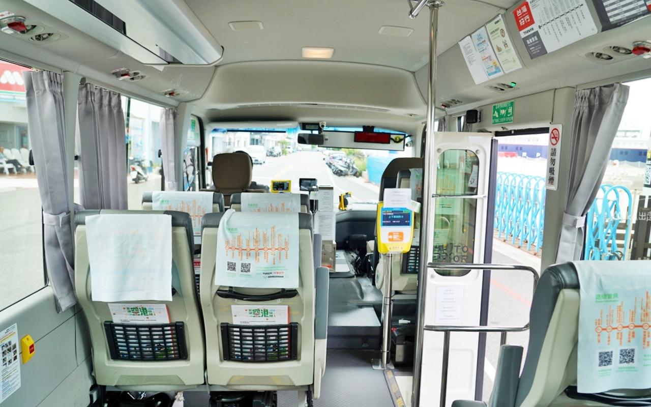 【澎湖】 台灣好行 澎湖空港快線｜澎湖一日旅遊 交通攻略，持澎湖空港快線一日券，市區內不限次數搭到飽只要100元！