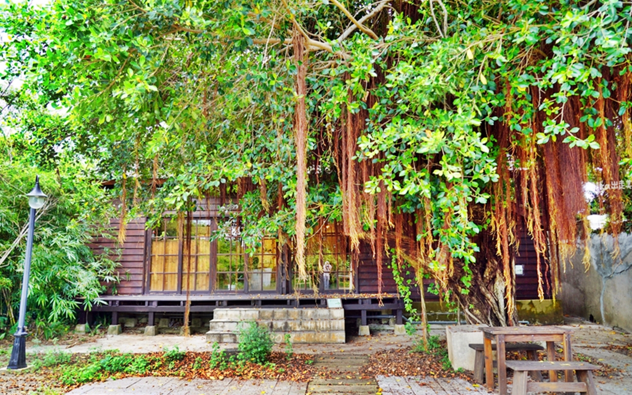 【澎湖】 篤行十村 驚蟄茶室｜篤行十村內  在全台最古老眷村內的海那邊，隱密靜懿的日式質感茶室與選物店。