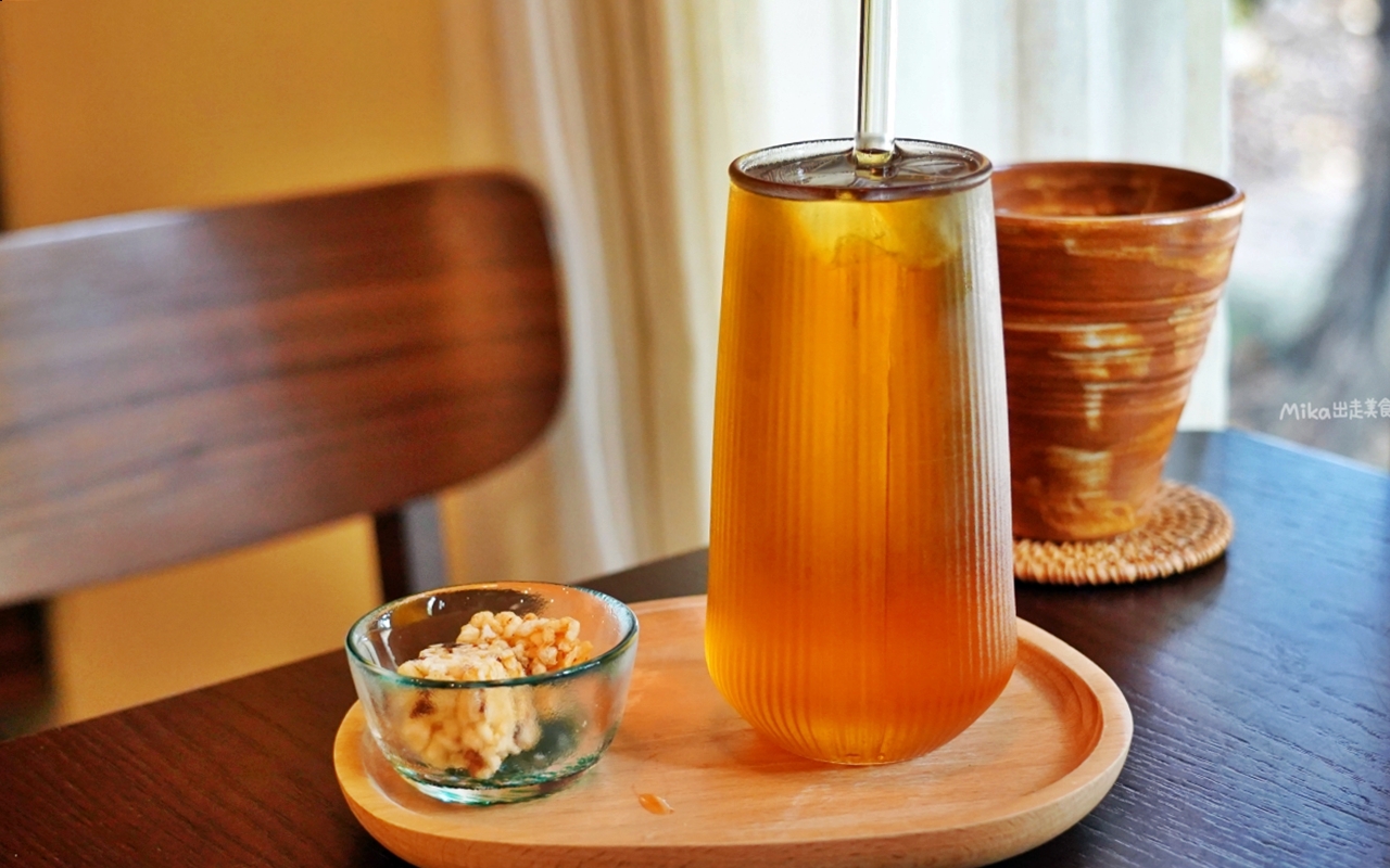 【澎湖】 篤行十村 驚蟄茶室｜篤行十村內  在全台最古老眷村內的海那邊，隱密靜懿的日式質感茶室與選物店。