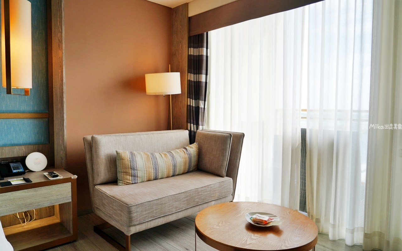 【澎湖】 福朋喜來登酒店｜澎湖住宿首選，豪華自助早餐跟無敵海景房還有大陽台，海天一色的無邊際泳池超級美！