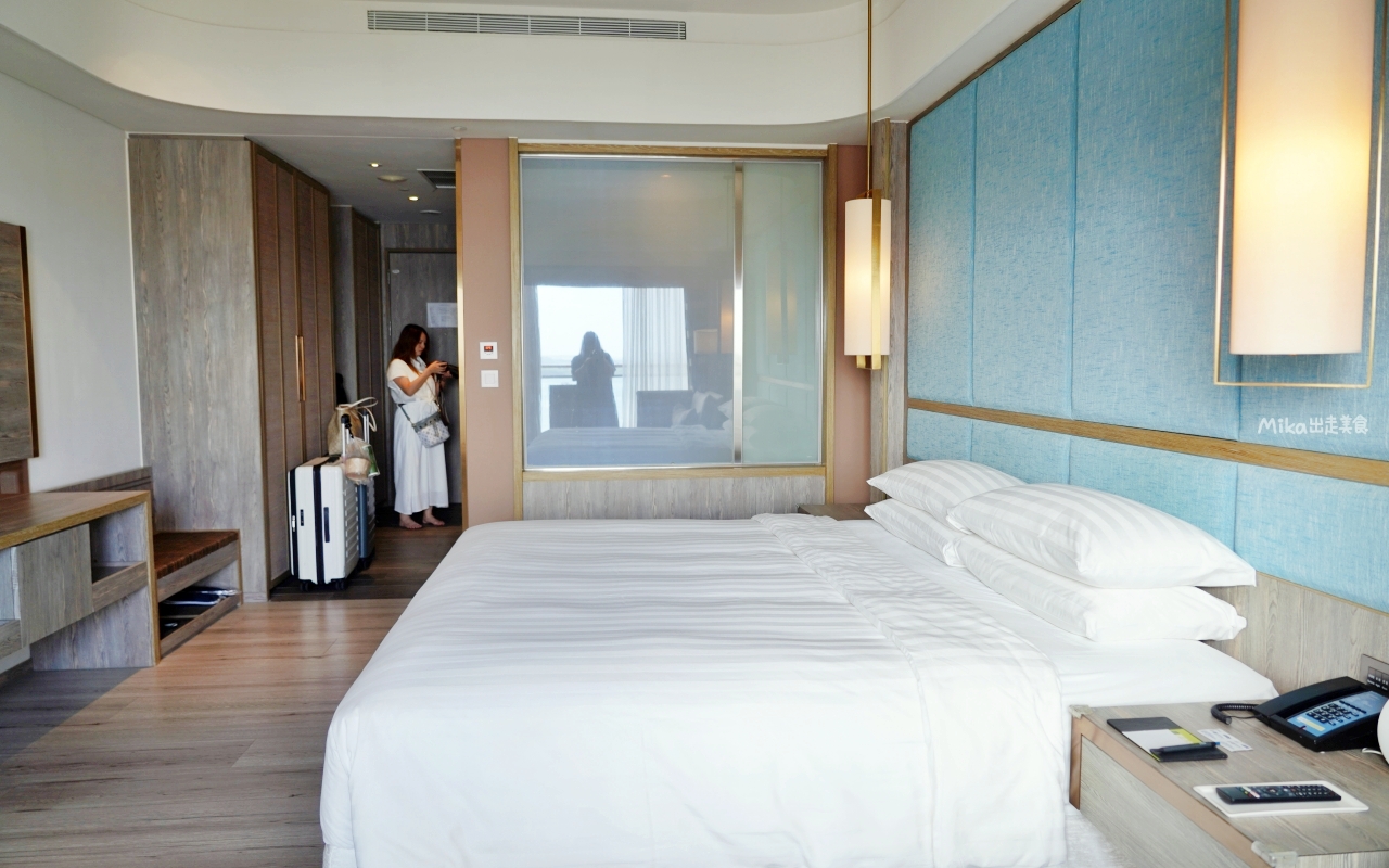 【澎湖】 福朋喜來登酒店｜澎湖住宿首選，豪華自助早餐跟無敵海景房還有大陽台，海天一色的無邊際泳池超級美！