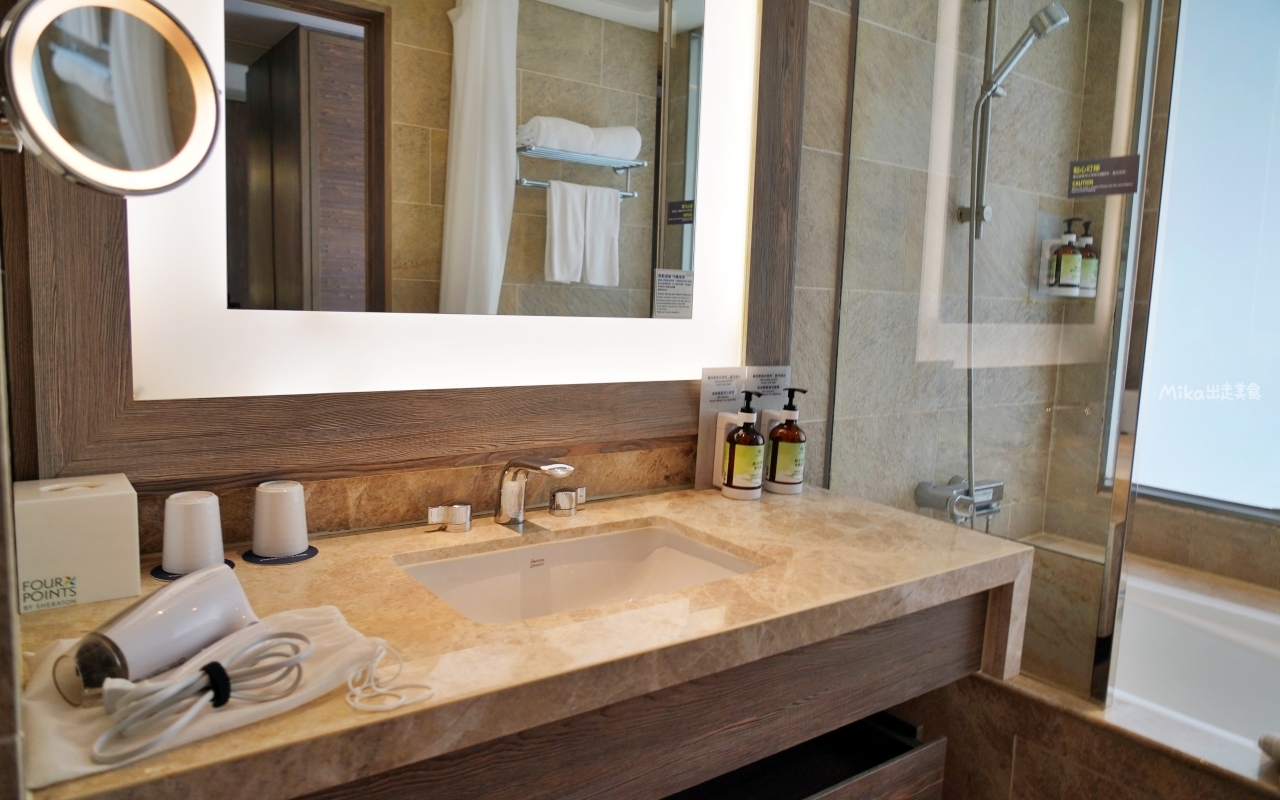 【澎湖】 福朋喜來登酒店｜澎湖住宿首選，豪華自助早餐跟無敵海景房還有大陽台，海天一色的無邊際泳池超級美！