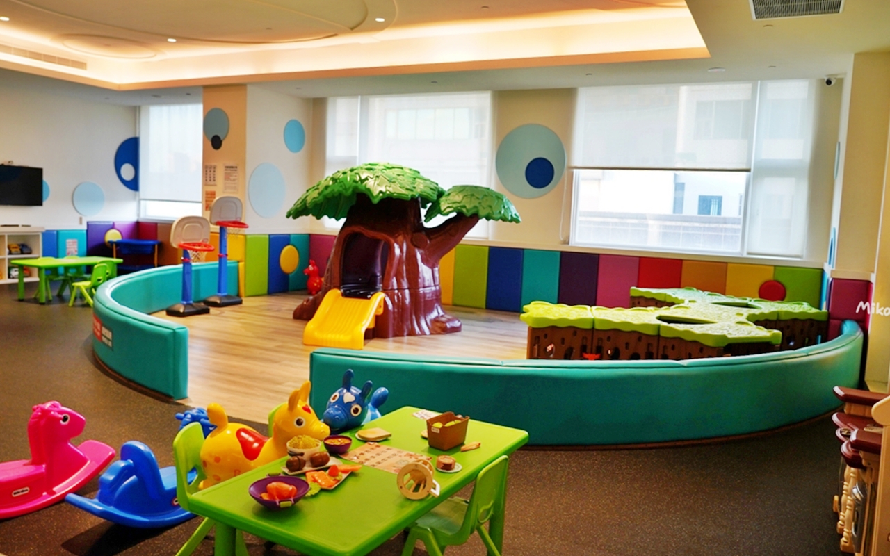 【澎湖】 福朋喜來登酒店｜澎湖住宿首選，豪華自助早餐跟無敵海景房還有大陽台，海天一色的無邊際泳池超級美！