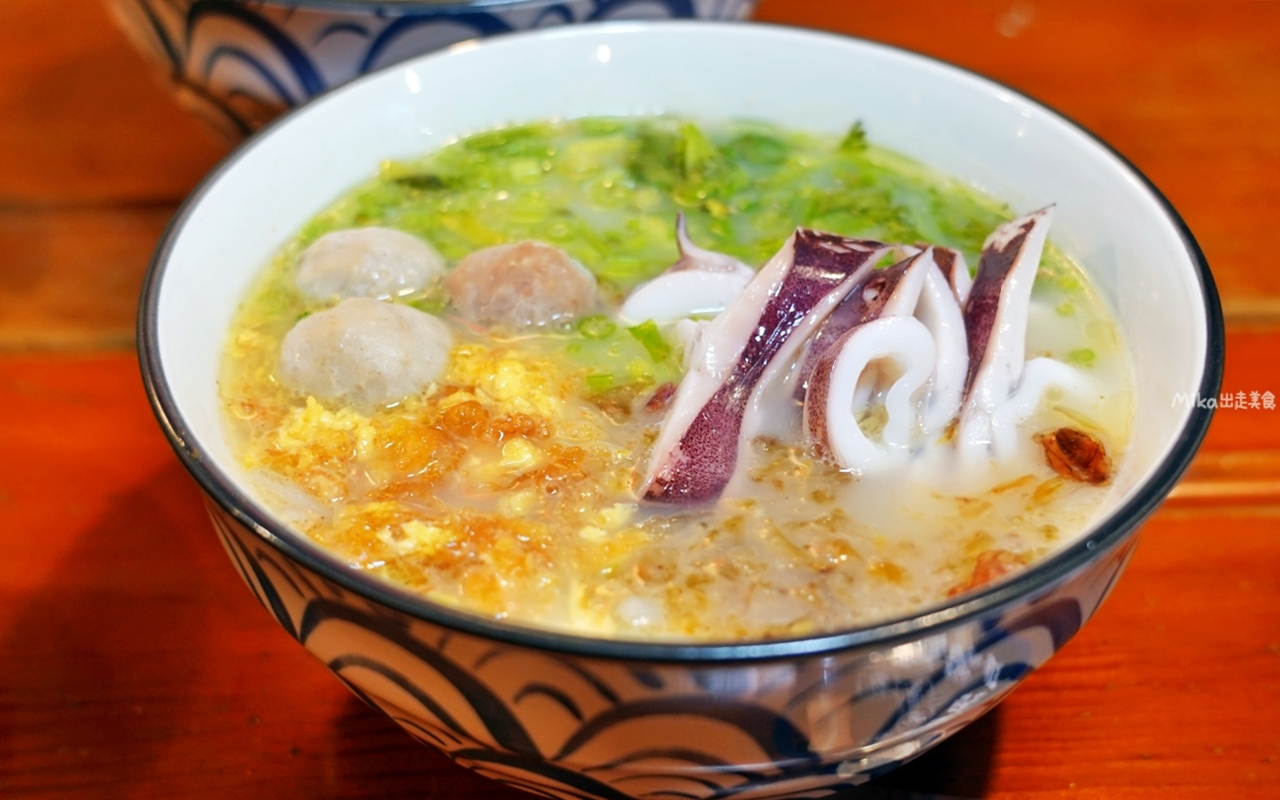 【新北】 三峽 彭富貴 雞湯小卷米粉｜50隻雞熬出來的雞湯米粉＋醬油雞竟然只要150元一份套餐！有夠佛。