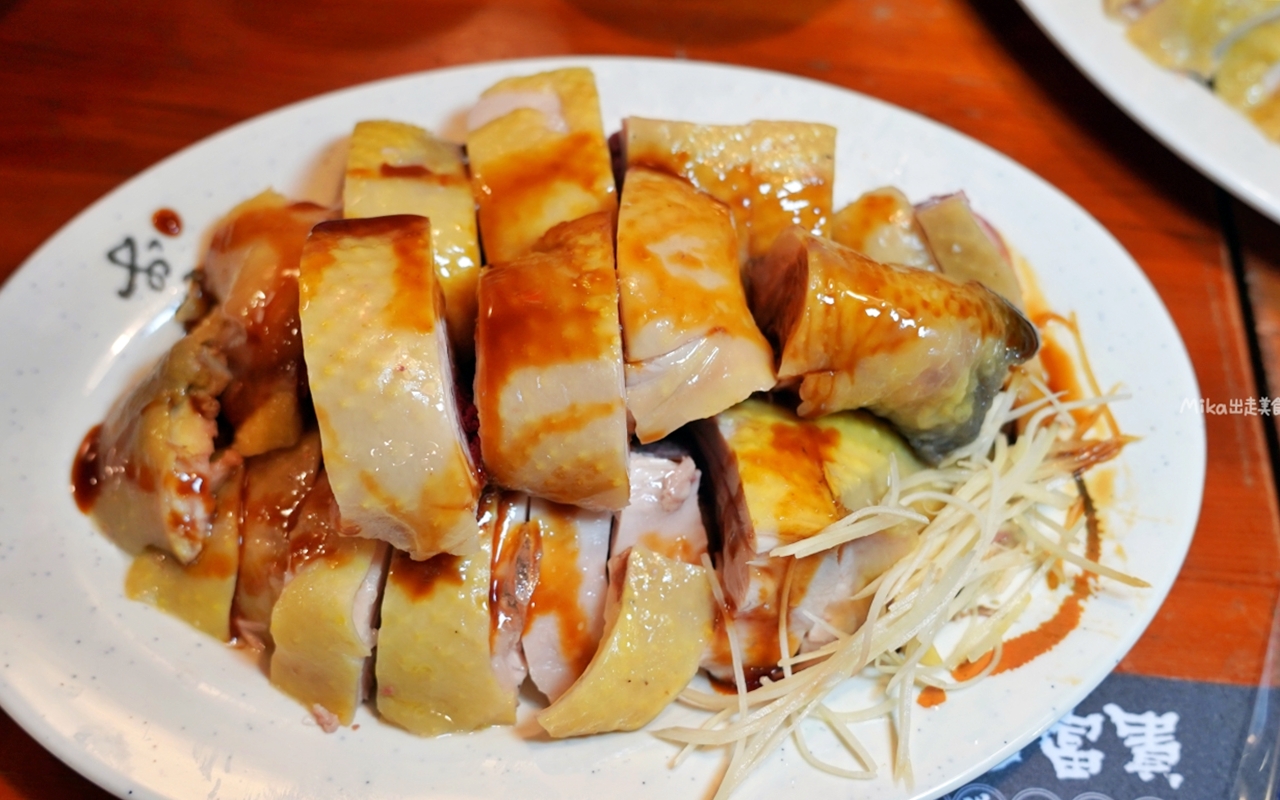 【新北】 三峽 彭富貴 雞湯小卷米粉｜50隻雞熬出來的雞湯米粉＋醬油雞竟然只要150元一份套餐！有夠佛。