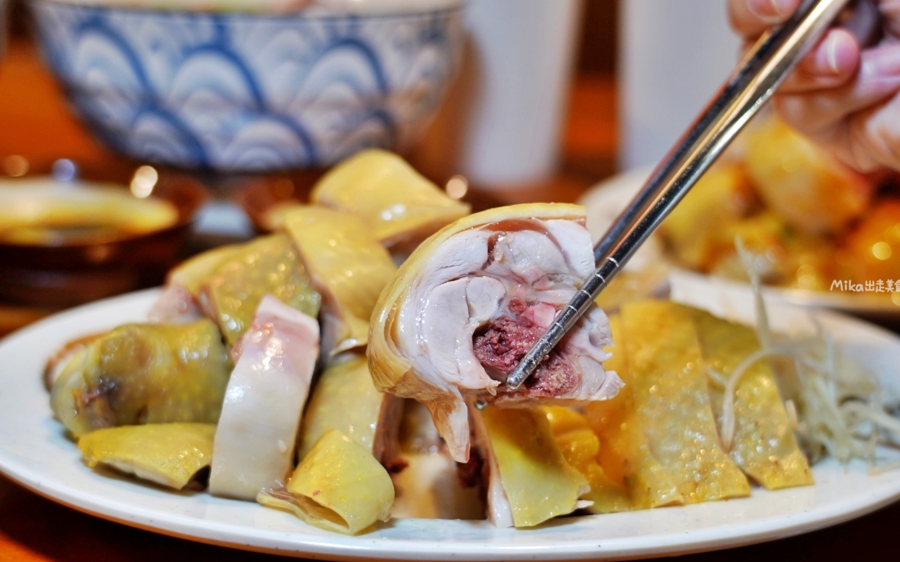 【新北】 三峽 彭富貴 雞湯小卷米粉｜50隻雞熬出來的雞湯米粉＋醬油雞竟然只要150元一份套餐！有夠佛。