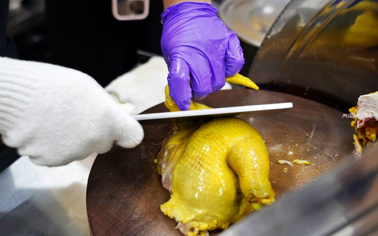 【新北】 三峽 彭富貴 雞湯小卷米粉｜50隻雞熬出來的雞湯米粉＋醬油雞竟然只要150元一份套餐！有夠佛。