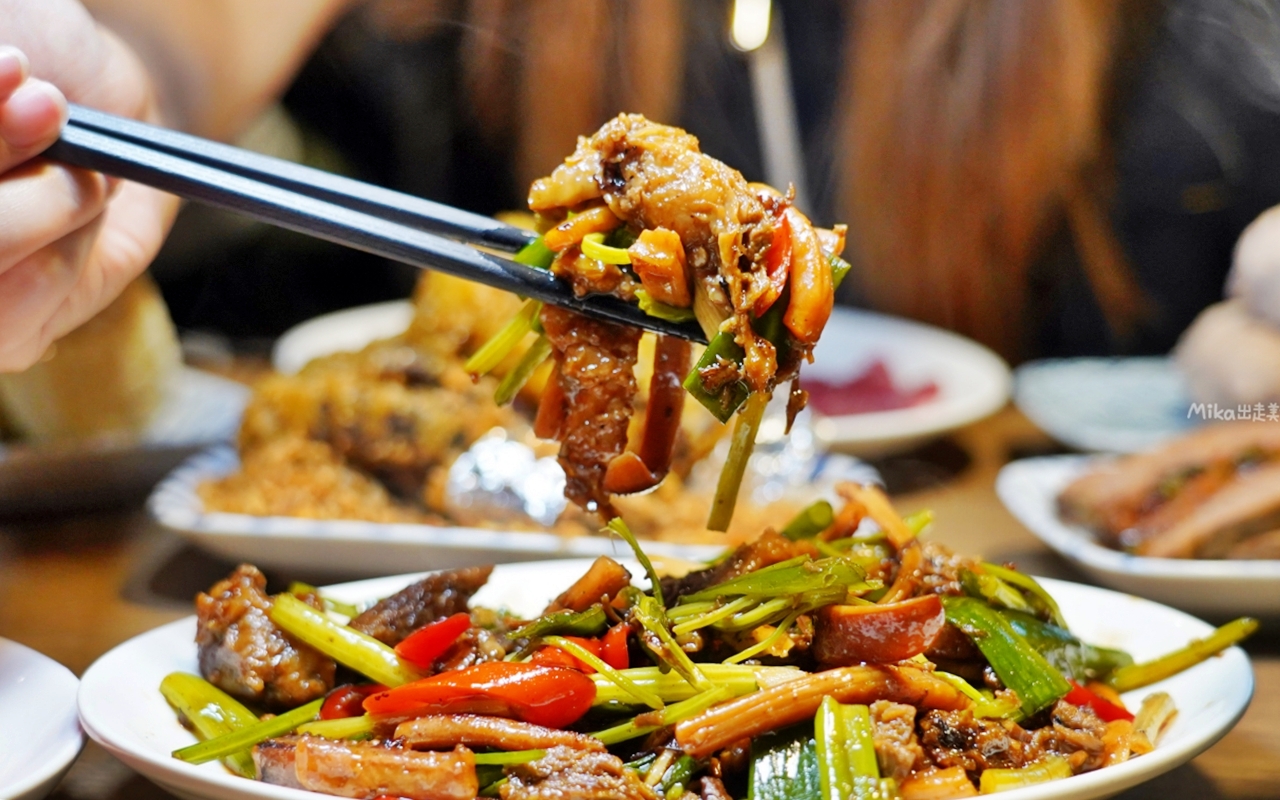 【台北】 牛富溫體涮牛肉｜新鮮現宰 每日直送 台南溫體牛肉鍋＋私房牛肉熱炒料理，激推必點拔絲地瓜！