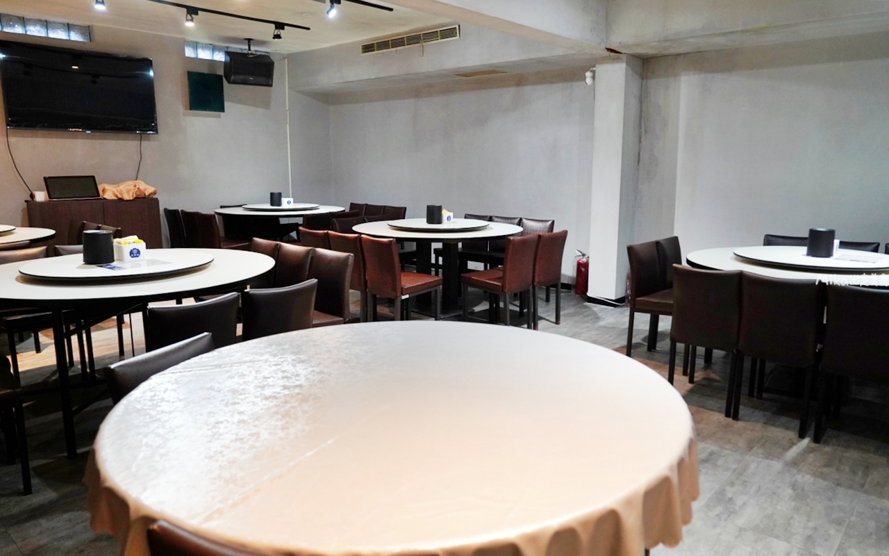 【新北】 新店 宸軒園 粵菜海鮮 中興店｜新店區公所 捷運站附近美食推薦，香港師傅駐店，老字號 港點、粵式 合菜料理專家！還可以客製化桌菜、外燴等…，私心激推脆皮雞必點。