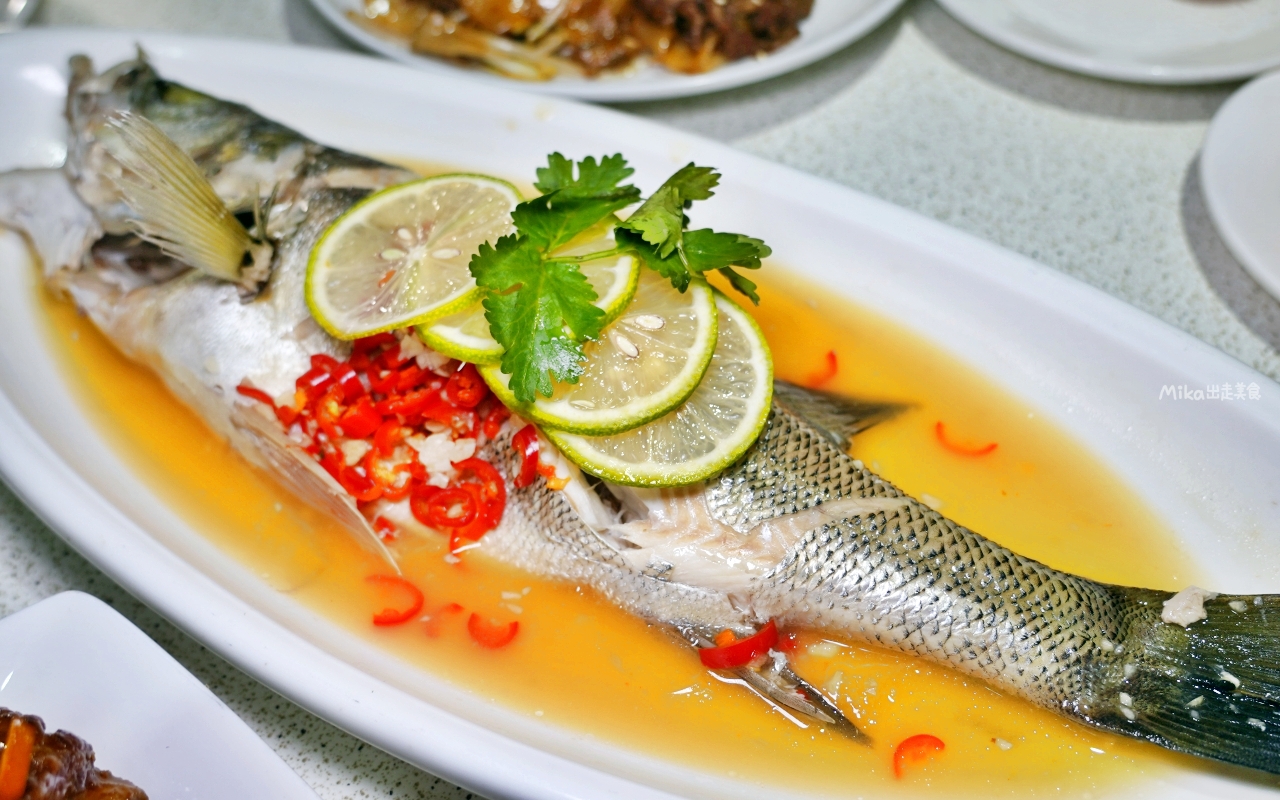 【新北】 新店 宸軒園 粵菜海鮮 中興店｜新店區公所 捷運站附近美食推薦，香港師傅駐店，老字號 港點、粵式 合菜料理專家！還可以客製化桌菜、外燴等…，私心激推脆皮雞必點。