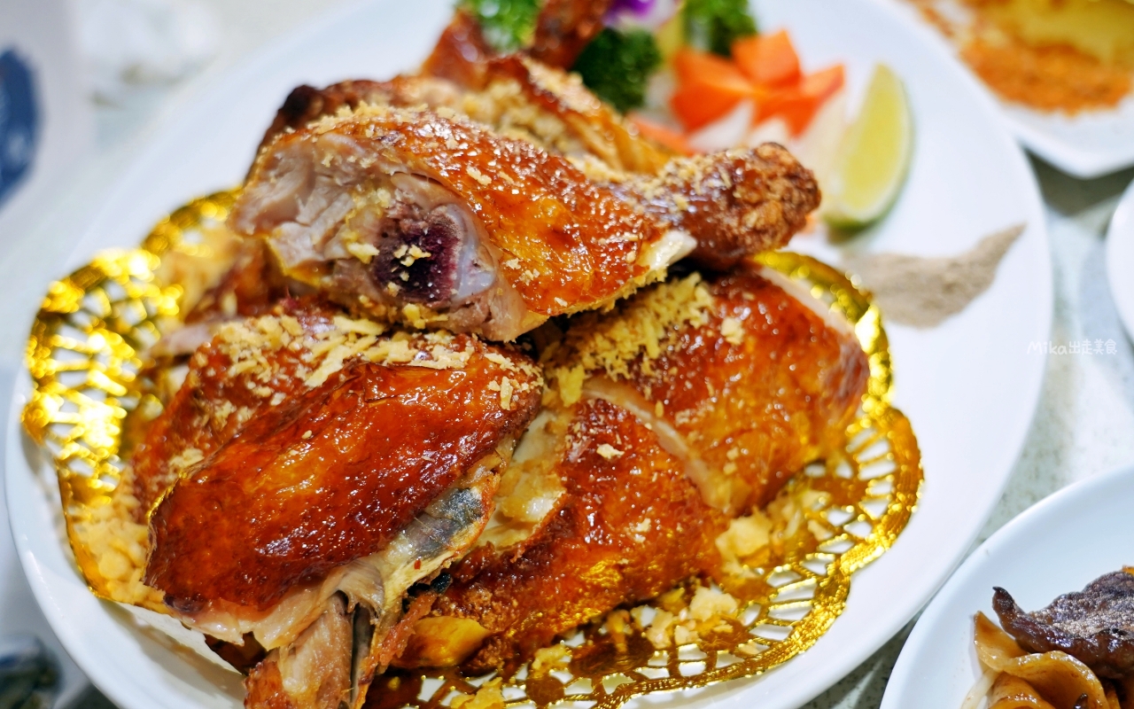 【新北】 新店 宸軒園 粵菜海鮮 中興店｜新店區公所 捷運站附近美食推薦，香港師傅駐店，老字號 港點、粵式 合菜料理專家！還可以客製化桌菜、外燴等…，私心激推脆皮雞必點。