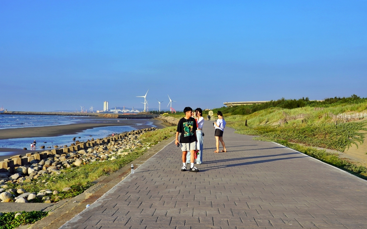 【苗栗】 苑裡 灣麗潮藝 海洋藝術季｜專屬苑裡的海洋派對，結合海洋市集、遊戲闖關跟DIY以及親子劇團等表演，文末還有苑裡秘境 夕陽海景大公開。