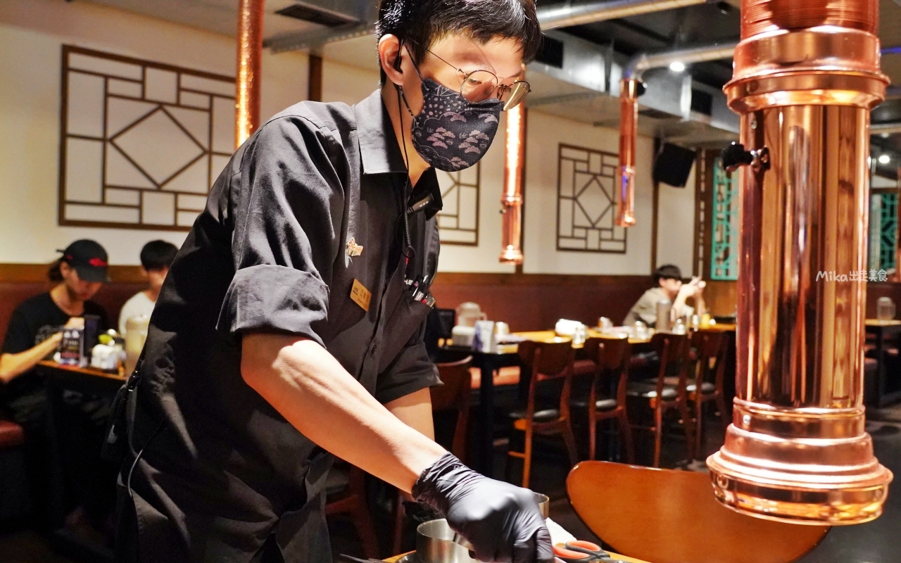 【新北】 板橋 ABV Bar & Kitchen 韓式餐酒館｜另一種韓式燒啤文化，韓式料理搭配超過 300 款來自各國的精釀啤酒，韓式燒烤配燒啤最對味。