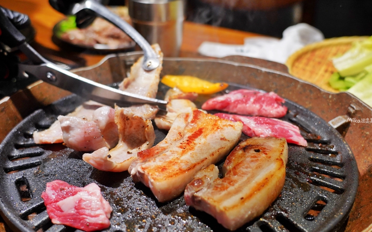 【新北】 板橋 ABV Bar & Kitchen 韓式餐酒館｜另一種韓式燒啤文化，韓式料理搭配超過 300 款來自各國的精釀啤酒，韓式燒烤配燒啤最對味。