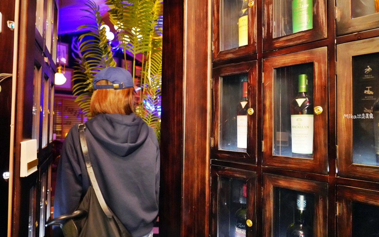 【金門】 金城飯店｜酒吧｜金門威士忌博物館｜金門夜生活推薦 閩式古厝＋英式酒吧風的高粱、威士忌調酒，各種創意搞怪 好喝也好玩。