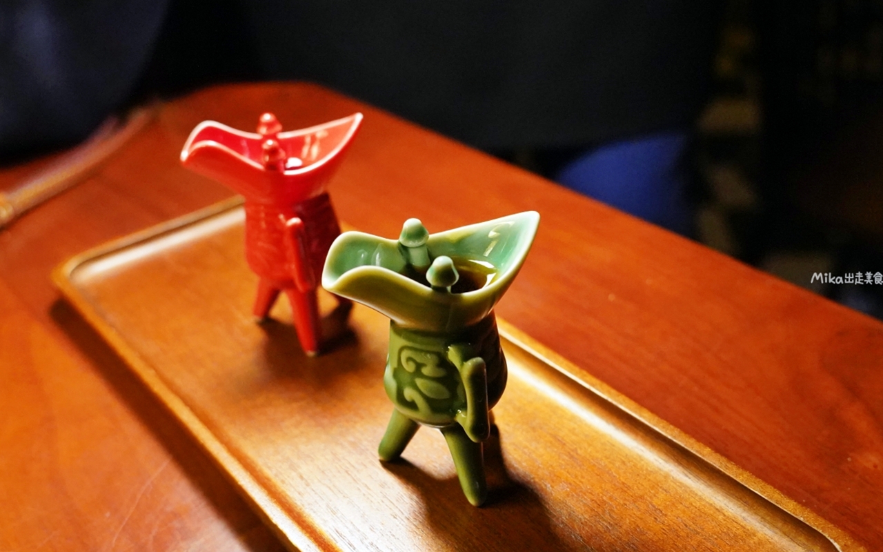 【金門】 金城飯店｜酒吧｜金門威士忌博物館｜金門夜生活推薦 閩式古厝＋英式酒吧風的高粱、威士忌調酒，各種創意搞怪 好喝也好玩。