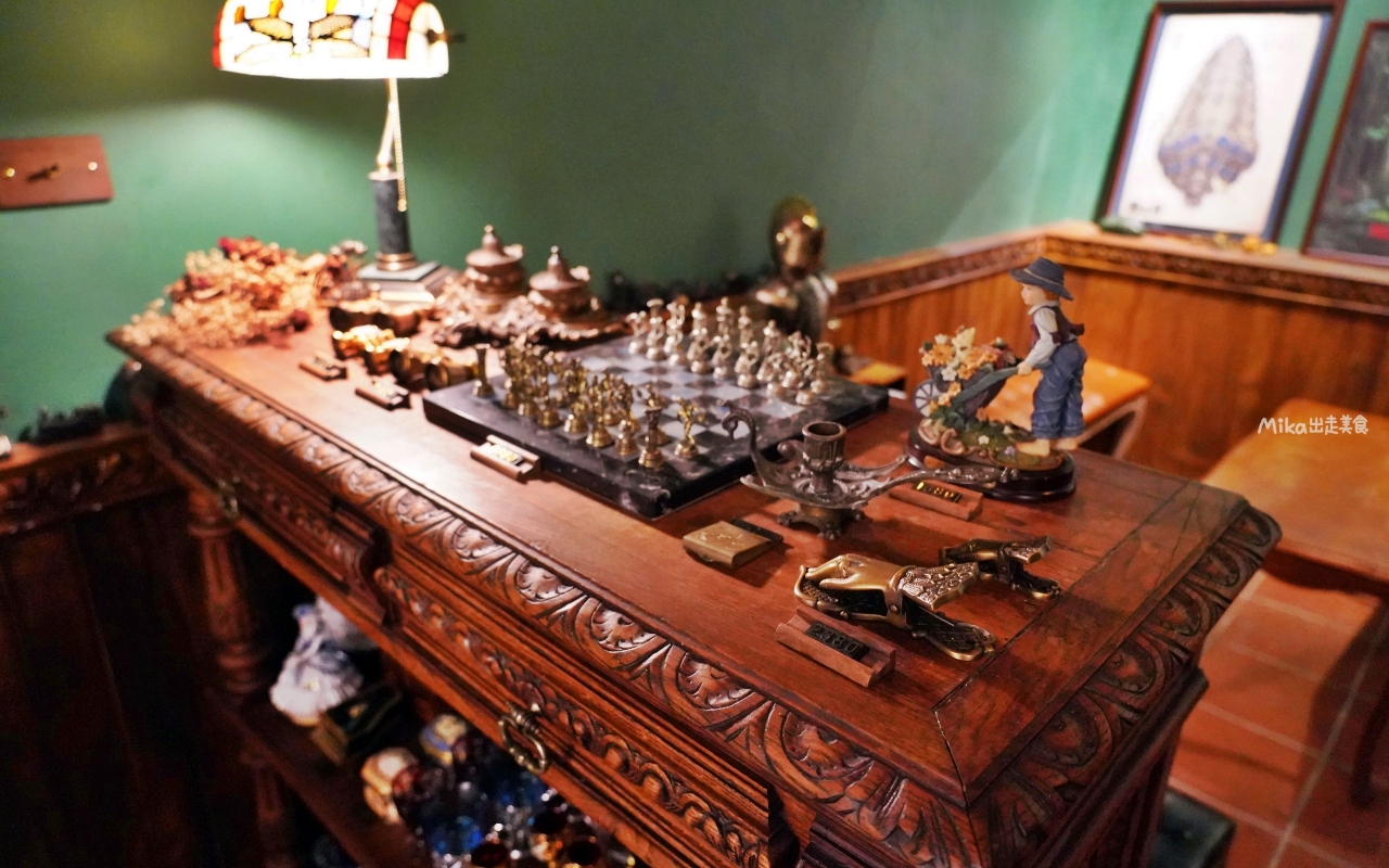 【金門】隱室．微光 咖啡館｜夜間限定 每週只營業三天  隱藏版古厝咖啡館、微醺調酒茶香入味搭配大人味甜點。