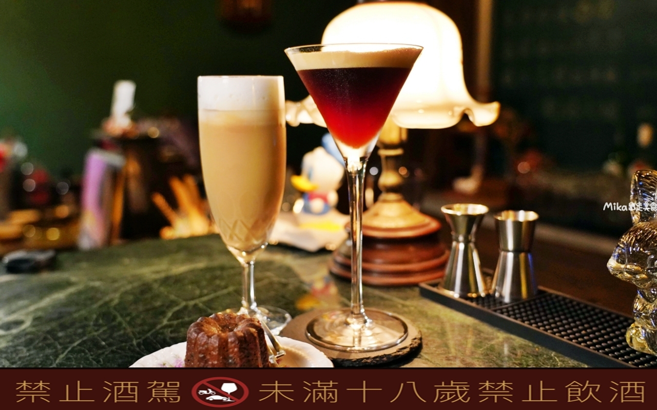 【金門】隱室．微光 咖啡館｜夜間限定 每週只營業三天  隱藏版古厝咖啡館、微醺調酒茶香入味搭配大人味甜點。