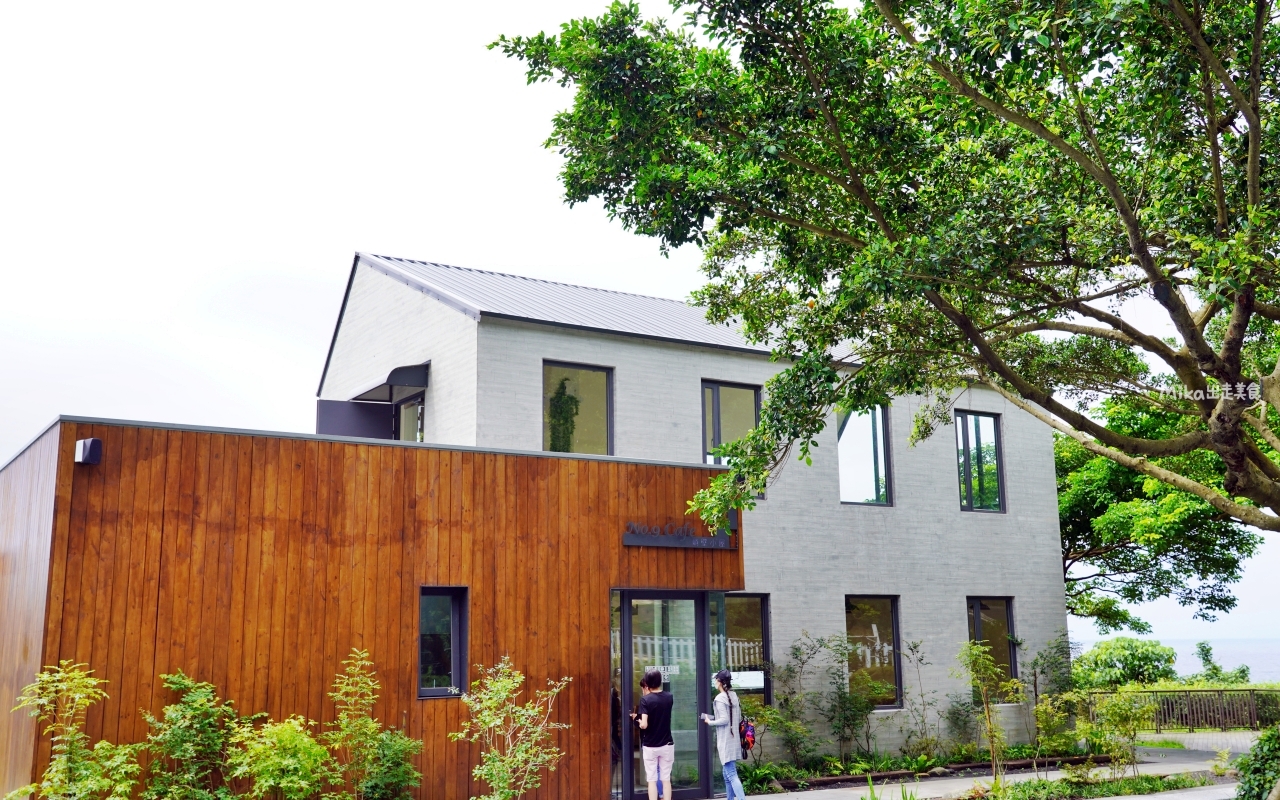 【新北】 台灣好行 – 黃金福隆線｜搭台灣好行 三線串遊東北角，買套票超划算，無限次數搭乘一日券還有特約店家合作優惠，玩遍東北角千元有找。