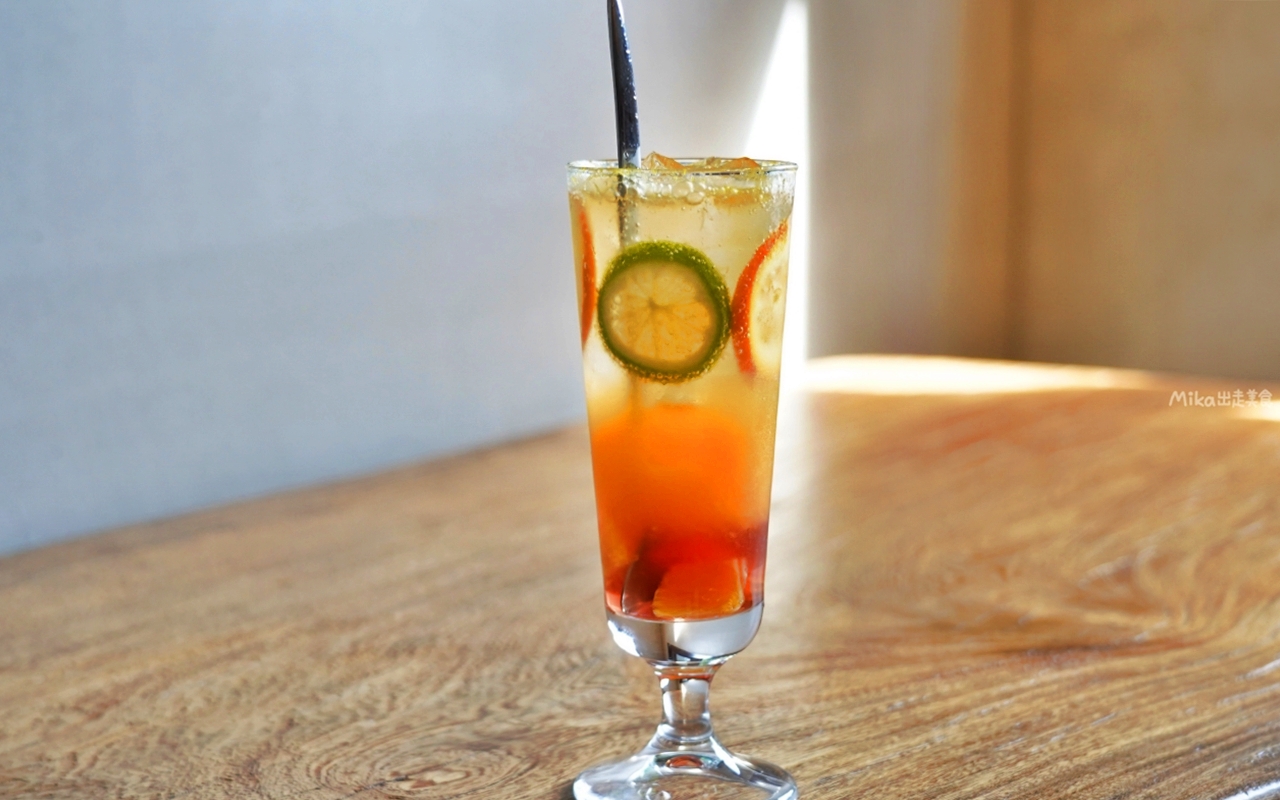 【新北】 貢寮 GUOGANG CAFE 過港仔咖啡｜一家開在貢寮漁村海邊，低調隱密的咖啡廳，提供茶飲/手作甜點還有沖洗室。