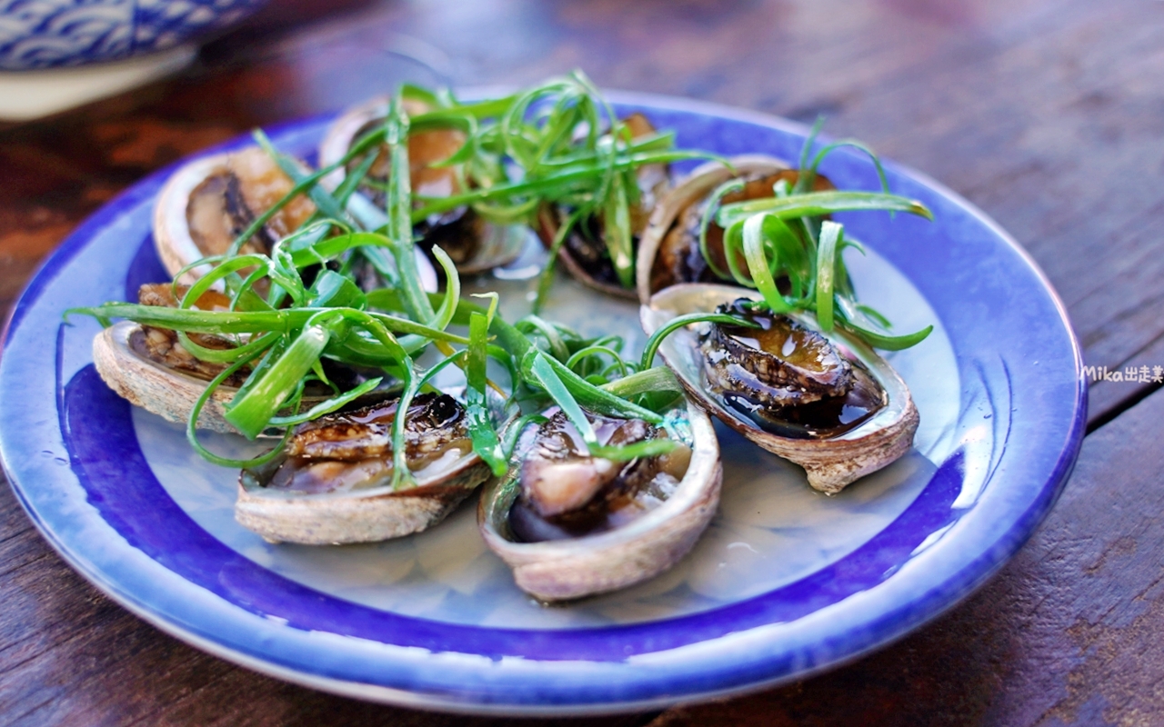 【新北】 貢寮 92k週末食堂｜東北角美食推薦 絕美海景餐廳，一週只營業4天 全預約制，季節限定 現剖海膽必吃。