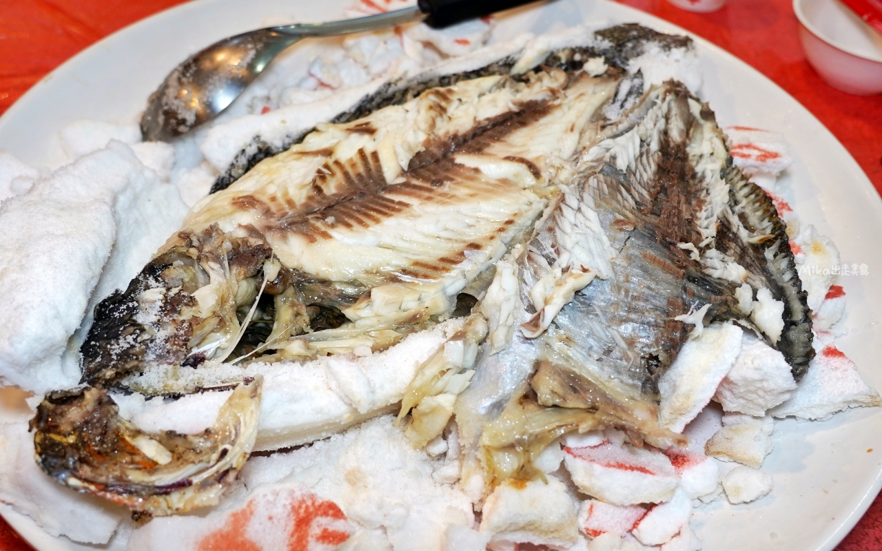 【宜蘭】 礁溪 塭底烤魚｜產地直達 自家半鹹水魚塭養殖 鹽味烤魚必點 ！