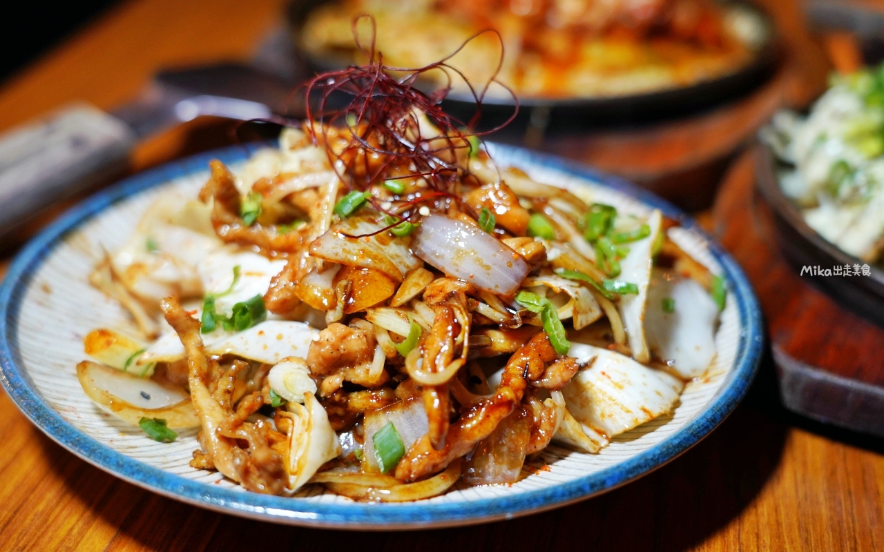 【新竹】ABV Bar & Kitchen 日式居酒館 ｜全台唯一現場燒製稻草燒生魚片 復古昭和風格的日式居酒屋。