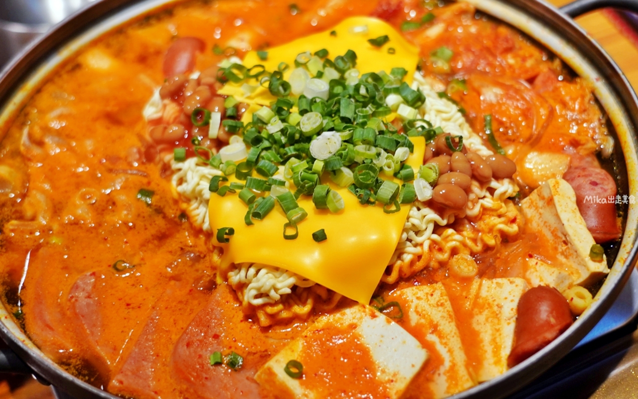 【新北】 板橋 ABV Bar & Kitchen 韓式餐酒館｜另一種韓式燒啤文化，韓式料理搭配超過 300 款來自各國的精釀啤酒，韓式燒烤配燒啤最對味。