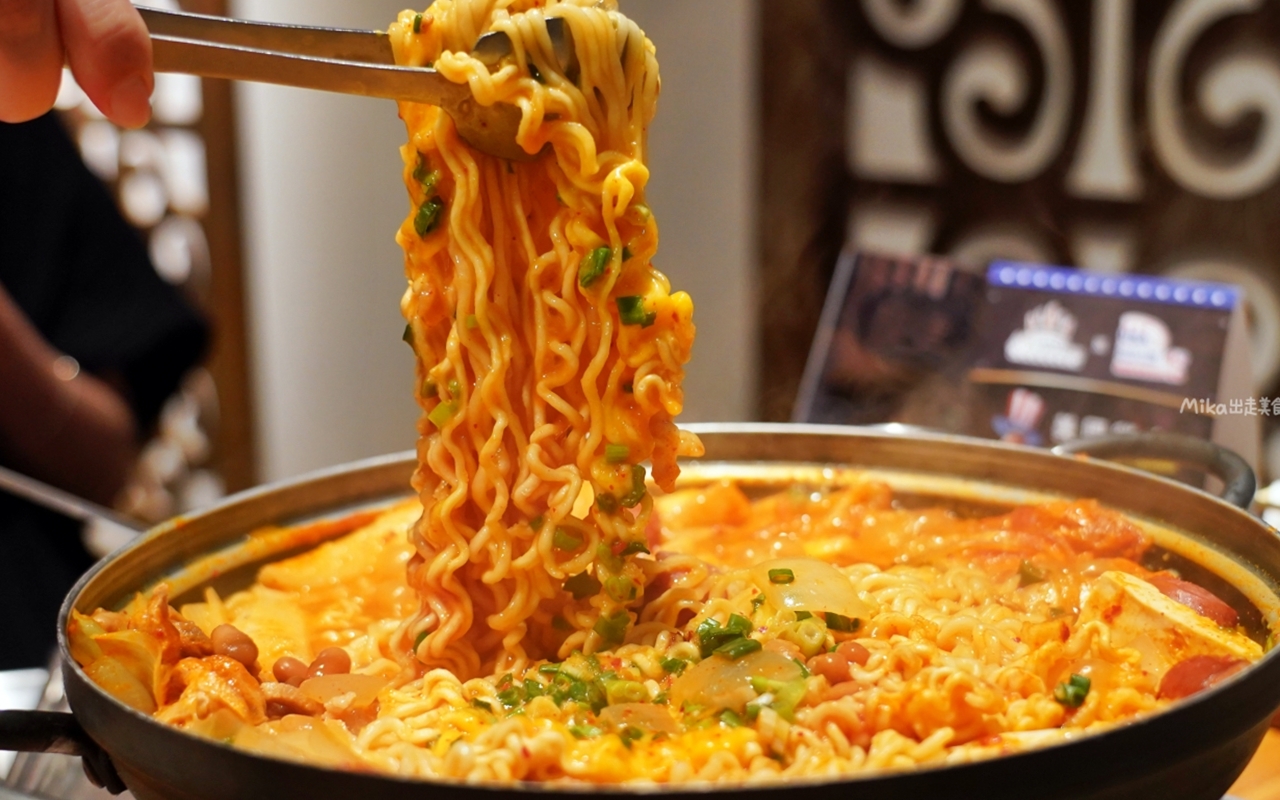 【新北】 板橋 ABV Bar & Kitchen 韓式餐酒館｜另一種韓式燒啤文化，韓式料理搭配超過 300 款來自各國的精釀啤酒，韓式燒烤配燒啤最對味。