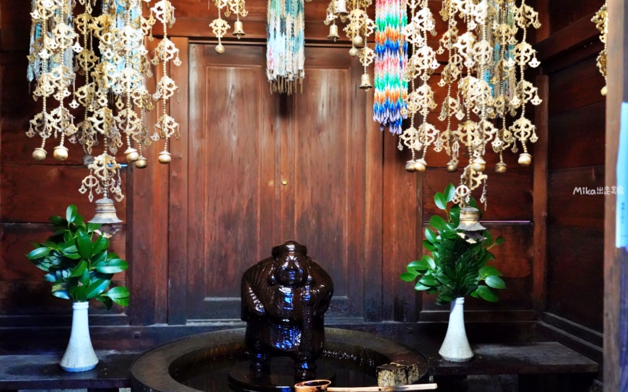 【日本 】山陽 岡山 油掛大黒天神社｜日本少見  富到流油的財神爺，淋油才能祈福的油掛大黑天神社，神社裡充滿濃郁麻油香氣好酷。