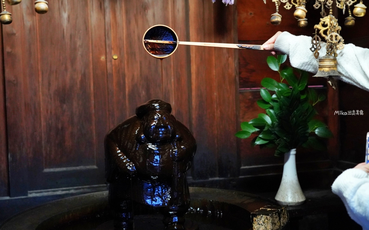 【日本 】山陽 岡山 油掛大黒天神社｜日本少見  富到流油的財神爺，淋油才能祈福的油掛大黑天神社，神社裡充滿濃郁麻油香氣好酷。