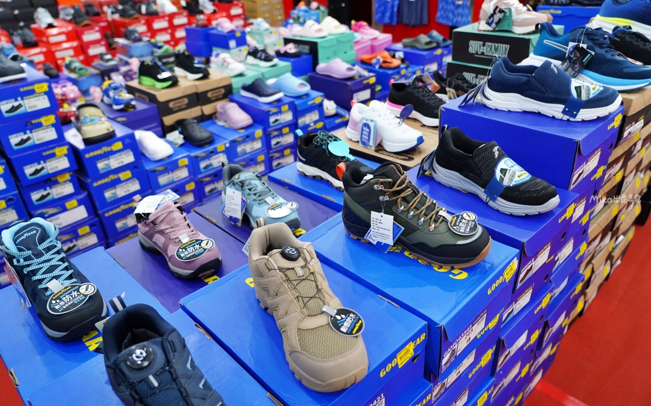 【苗栗】公館 原廠犀牛黑科技機能休閒衣 冬季特賣｜就在苗栗公館 原廠犀牛 機能休閒衣冬季特賣，過季限時特價最低只要50元起，透氣舒適長短褲、長短袖 還有限定組合價 四件990元喔。