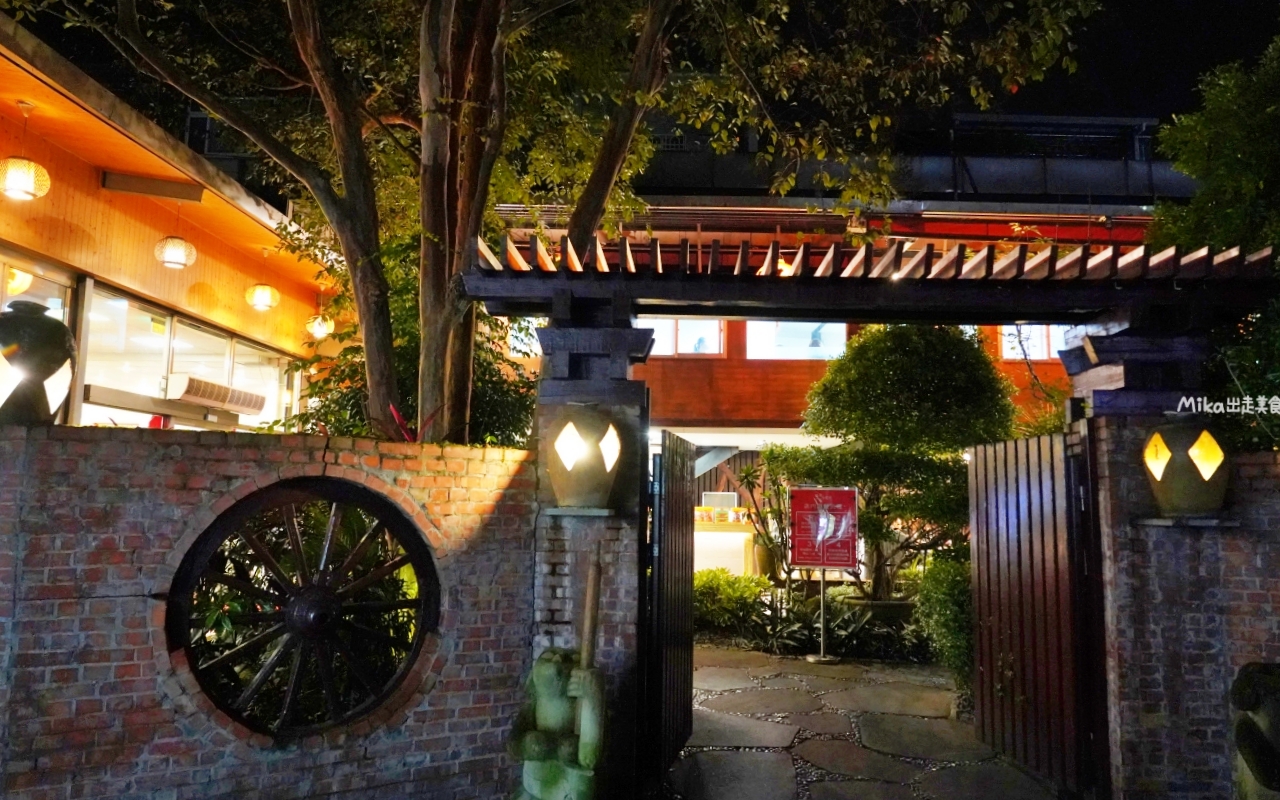 【宜蘭】 福哥石窯雞 礁溪總店｜超人氣 在地人都吃這家，肉質滑嫩多汁的石窯雞。